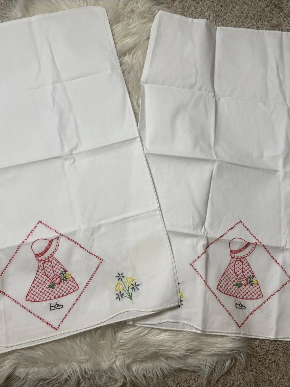 Vintage Sunbonnet Sue (2) White Pillowcases with Red Embroidered Standard